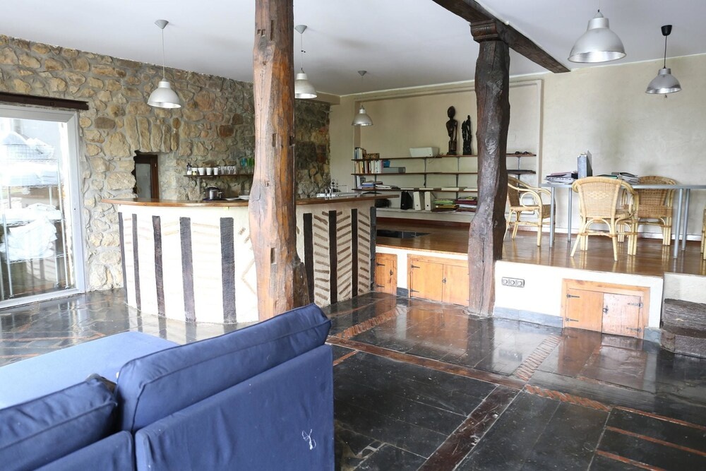 House With 6 Bedrooms in Donostia, With Wonderful Mountain View, Enclosed Garden and Wifi