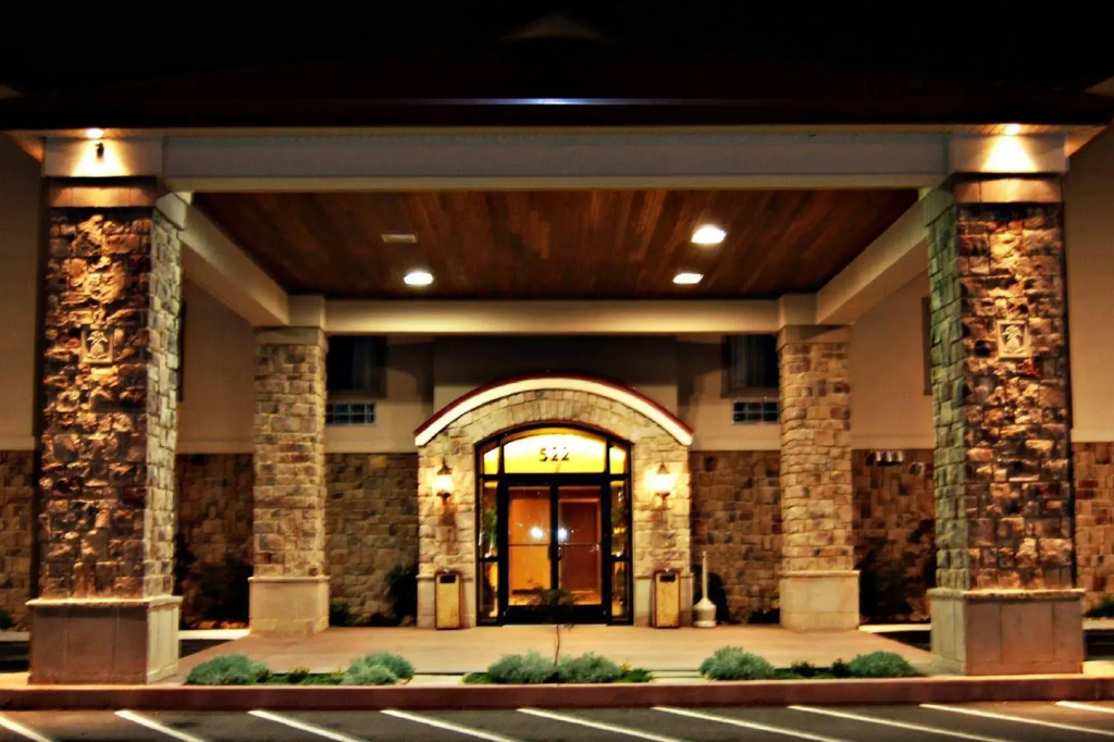 Quality Inn & Suites Monterey I-40