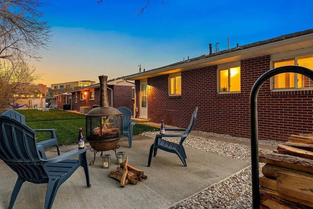 Centrally Located Townhome Near PVH - Dog Friendly