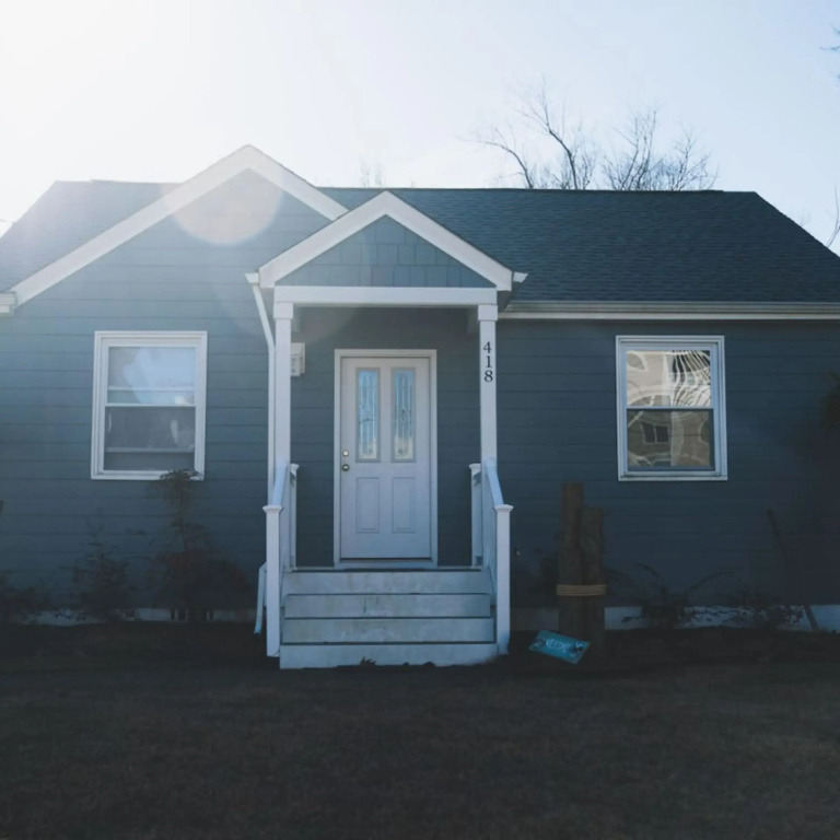 Barclay Sheiling- Beautifully Renovated Home Just Blocks From the Beach