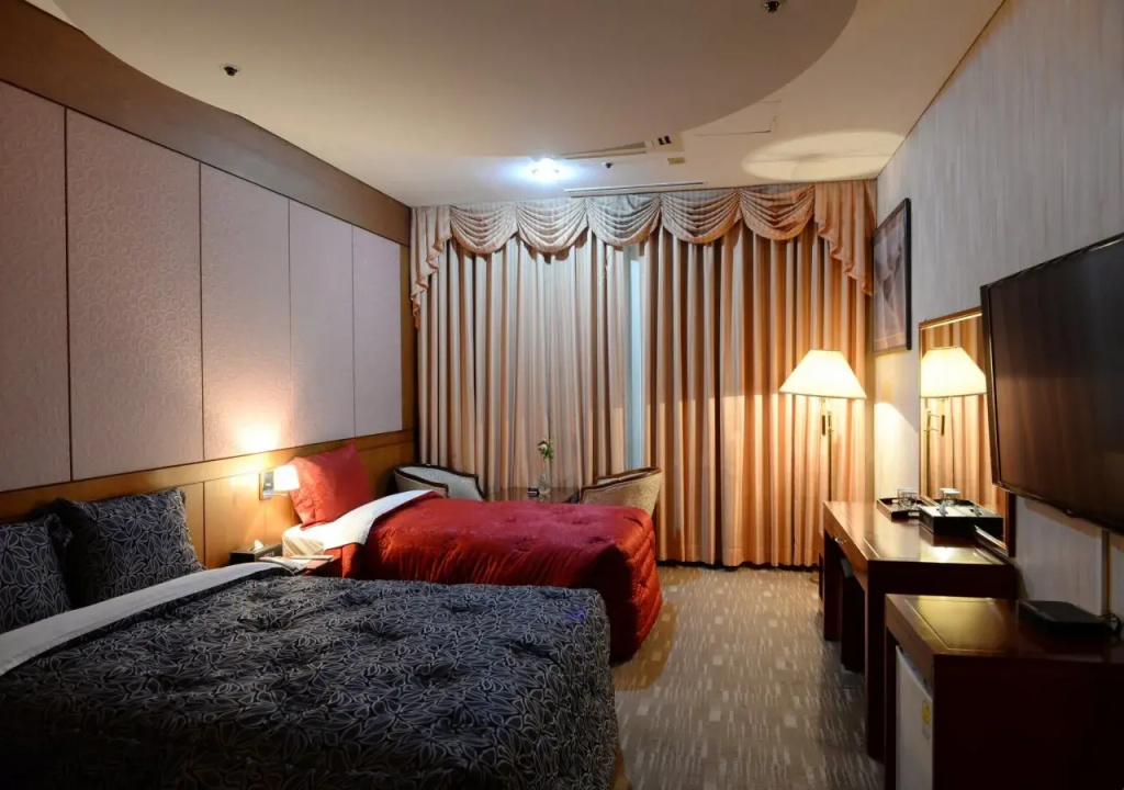 Bedroom