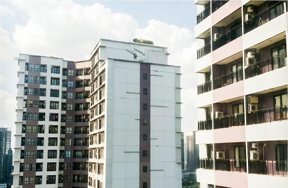 Tranquil Studio At Tamansari Semanggi Apartment