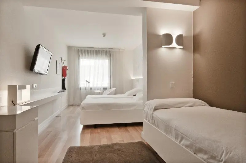 Pol & Grace Hotel - Chambres
