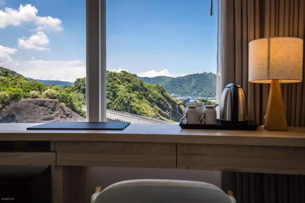 Deluxe Double room with sea view (full double bed)