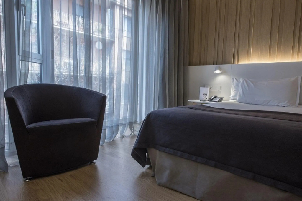 Hotel Silken Ramblas — фото
