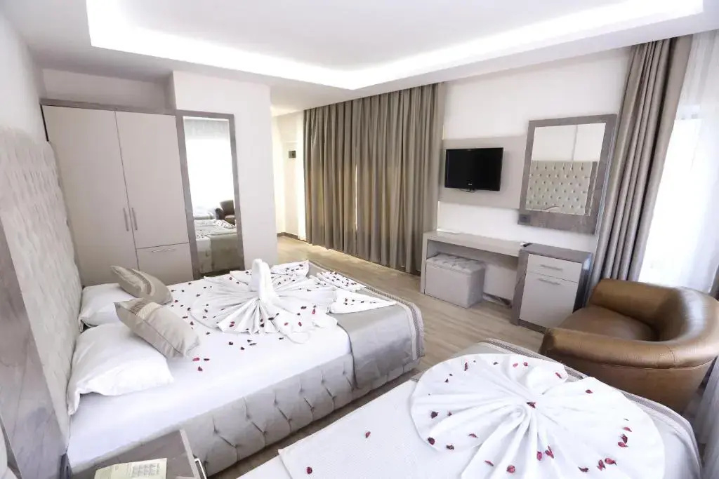 Triple room