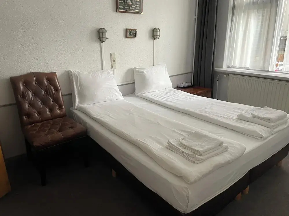 Standard Double room (full double bed)