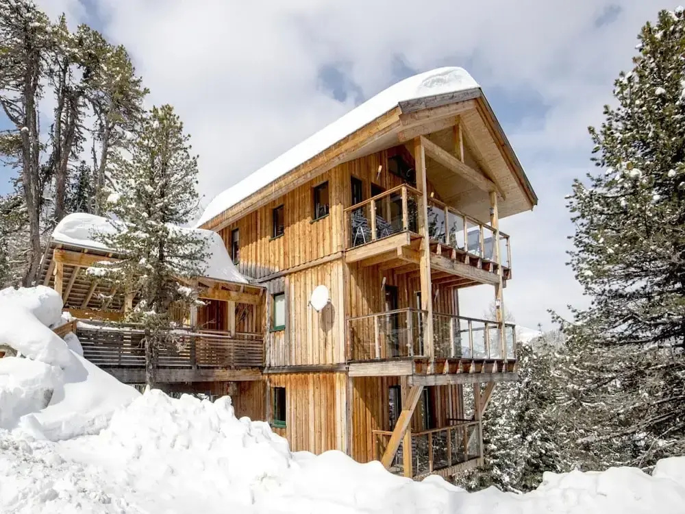 Quiet Chalet in Turracherhöhe with Sauna & Indoor Hot Tub