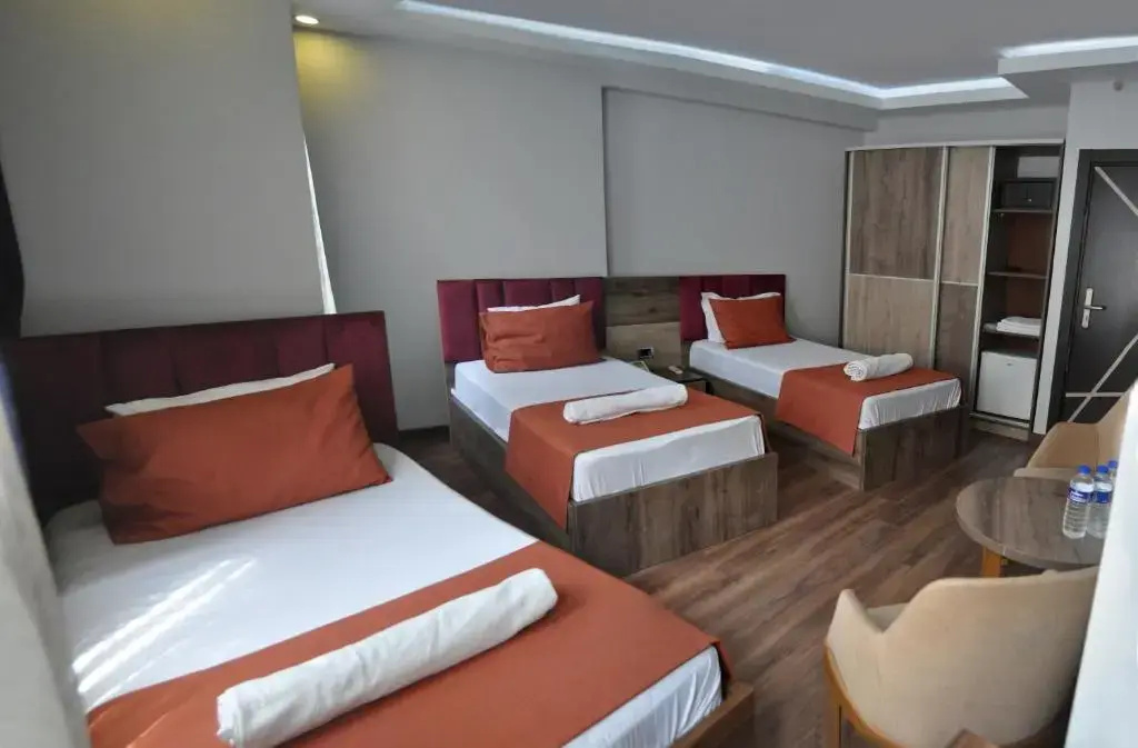 Economy room