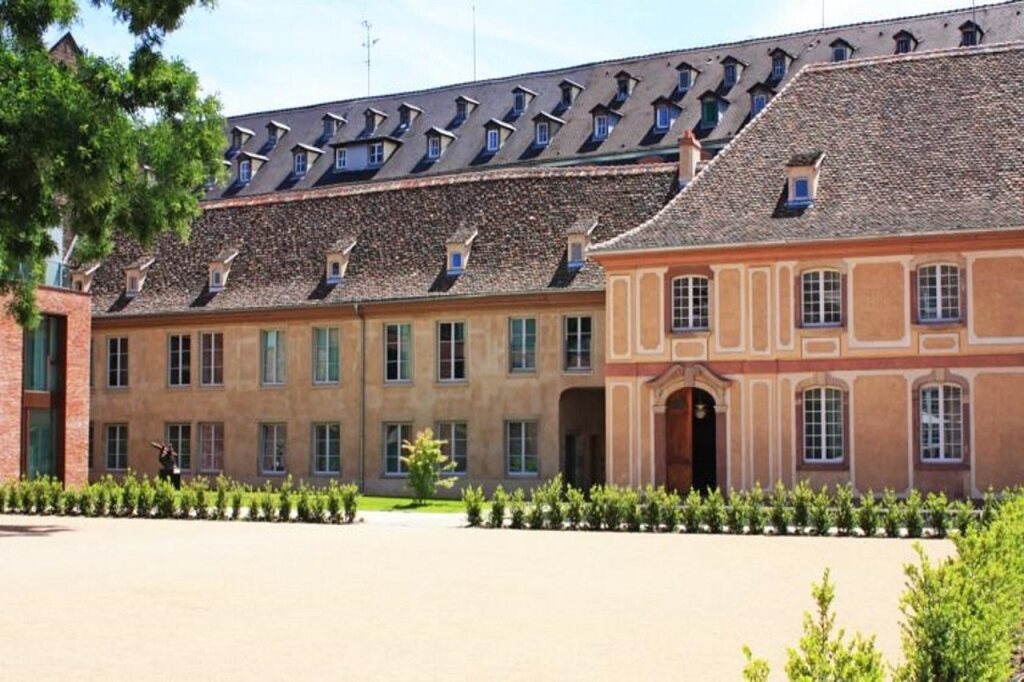 Hôtel Les Haras image