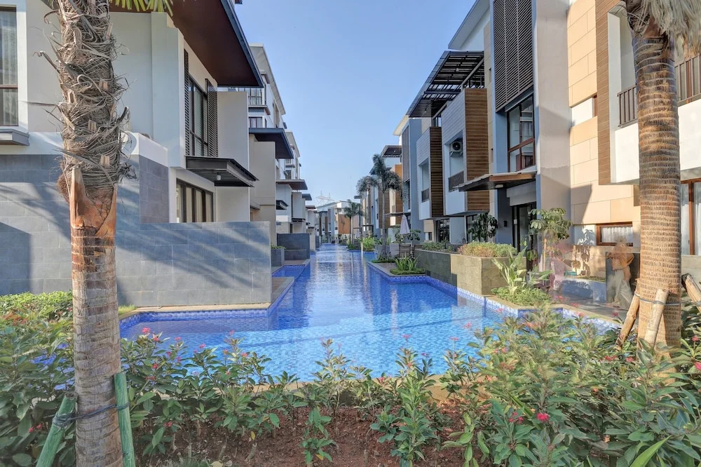 Cozy 3BR Asatti Apartment near ICE BSD