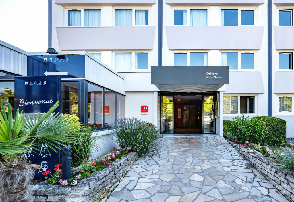 Voir la photo 1 — B&B Hotel Orléans Saran