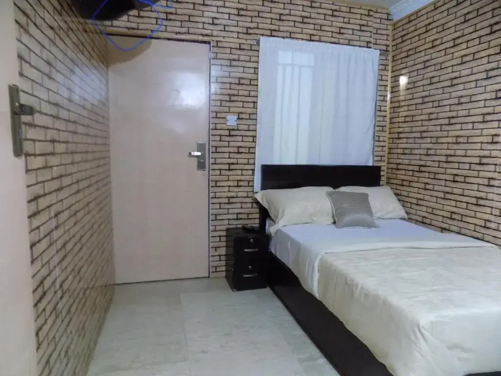 Posh Apartments and Hotel - Chambres