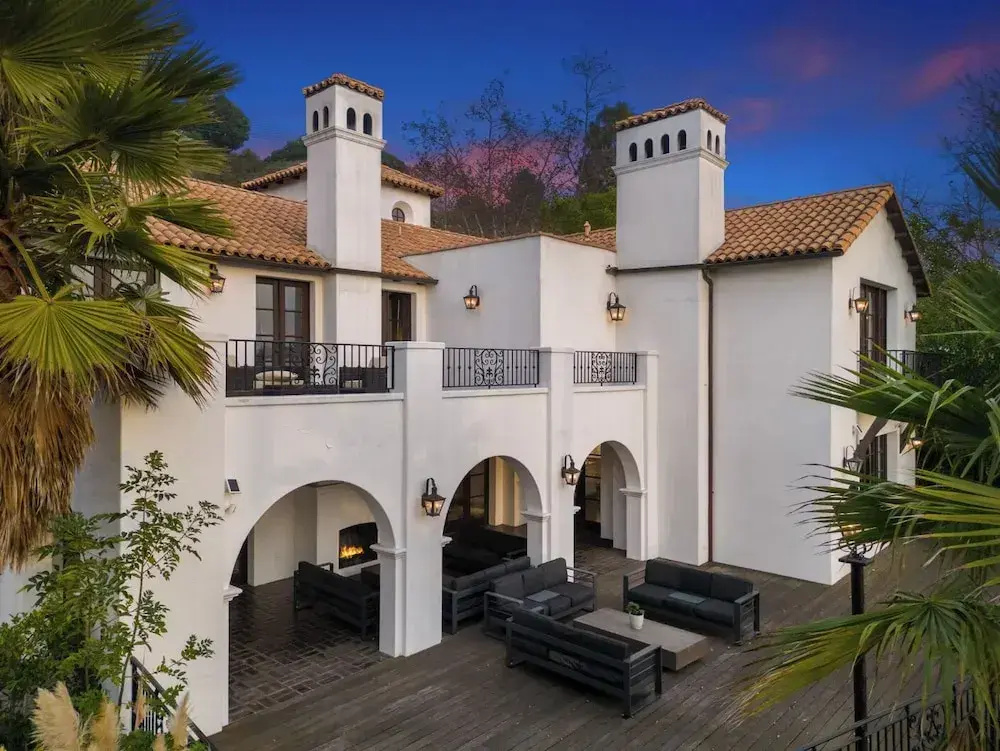 Spanish Villa - Stunning Coldwater Canyon Villa With Pool and Views