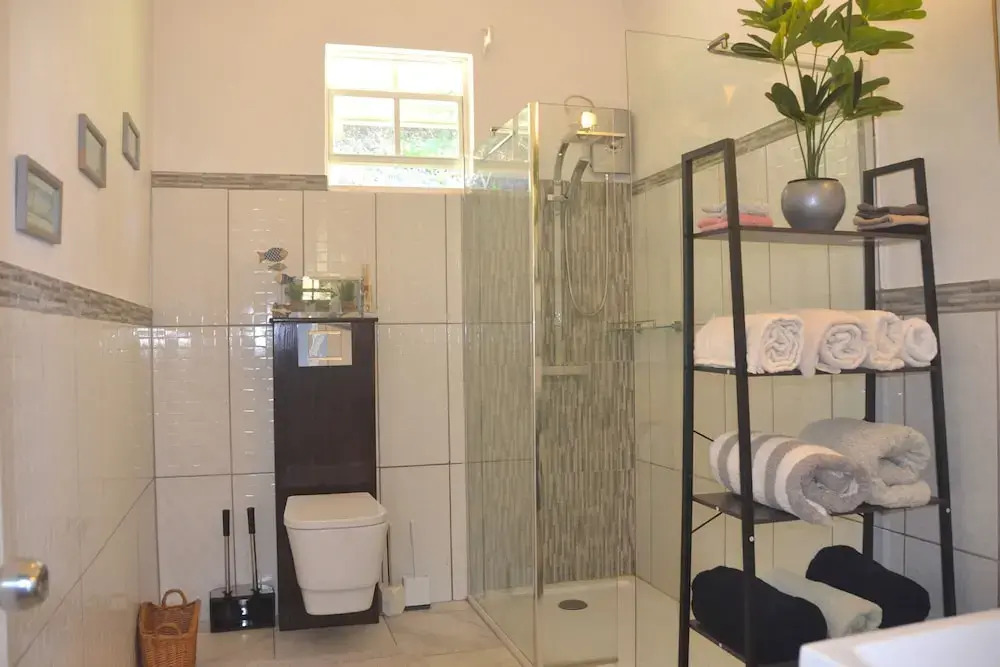 Stunning 3 Bed Villa, Balcony & Sea View — фото 6