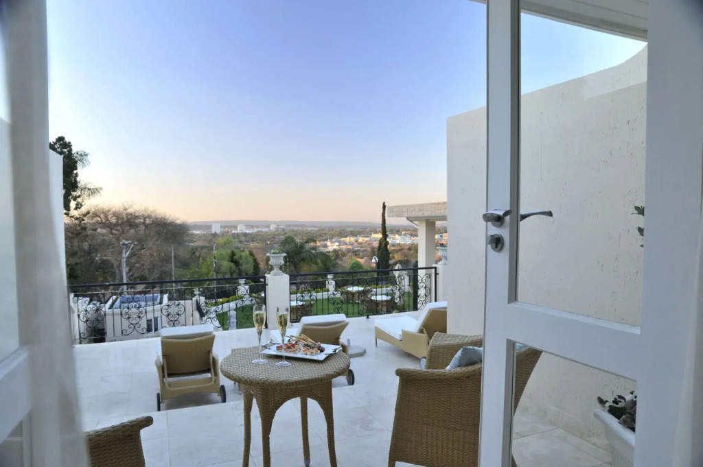 131 on Herbert Baker Boutique Hotel - фото 8