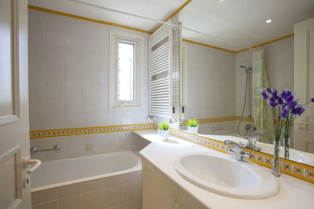Alia Seafront Suite - Général