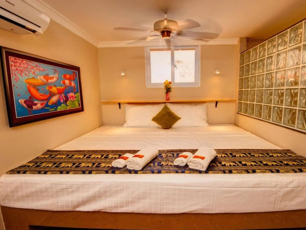 Hotel photo 12