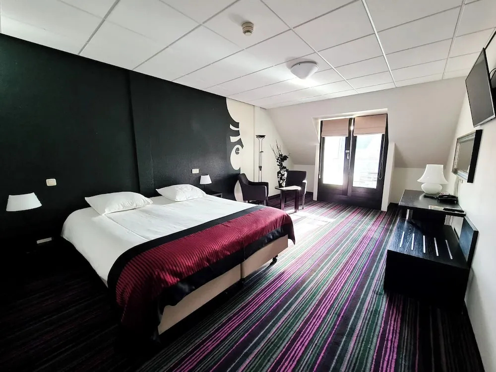 Hotel photo 28