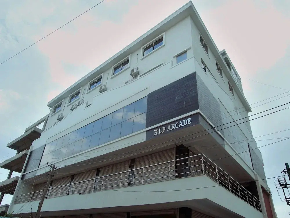 OYO 13567 Span Suites Banswadi