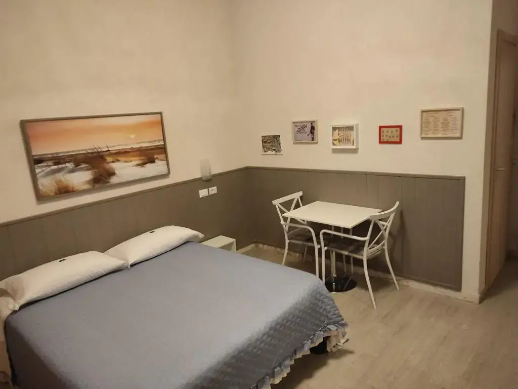 Standard Double room with garden view (full double bed)