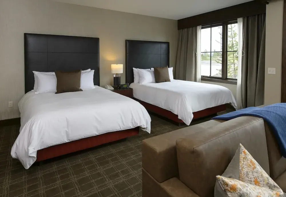 Deluxe Quadruple room with view