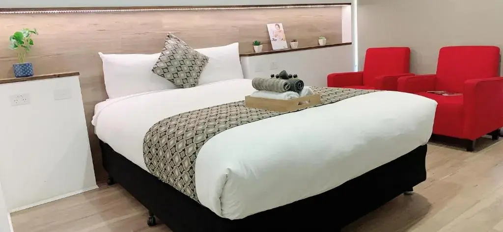 Deluxe Double room (full double bed)