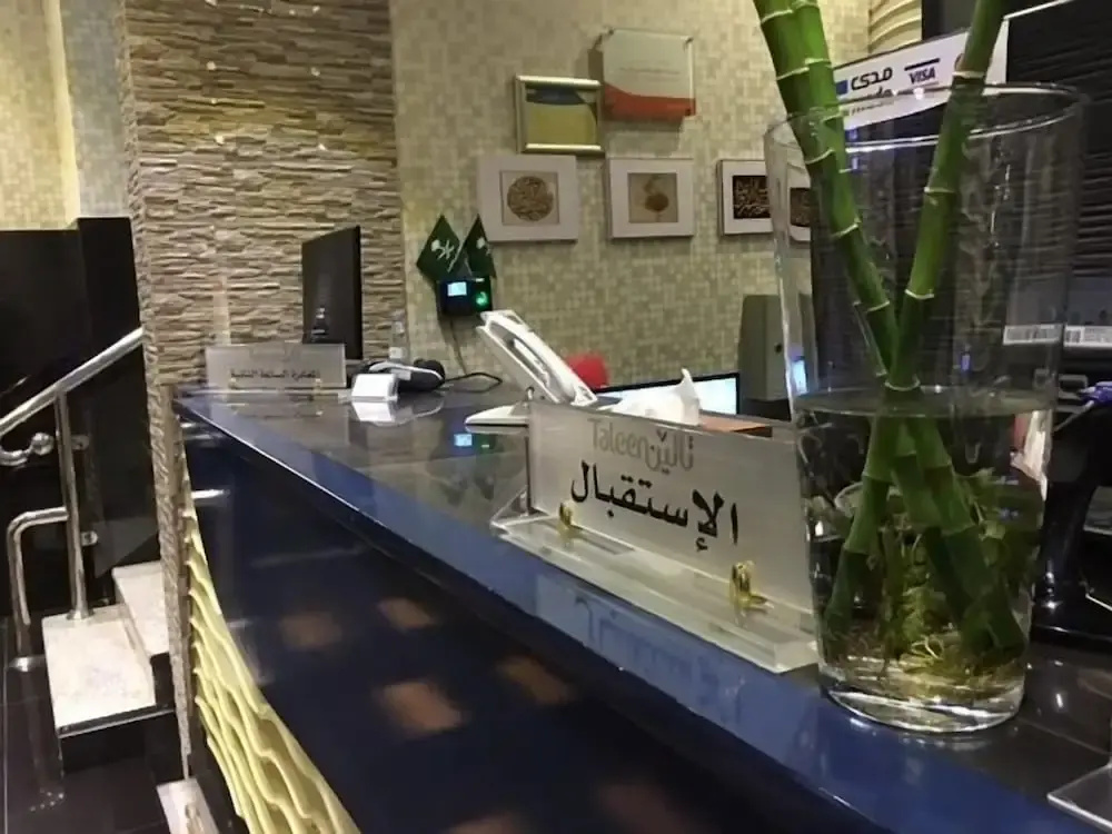 Food & Beverage