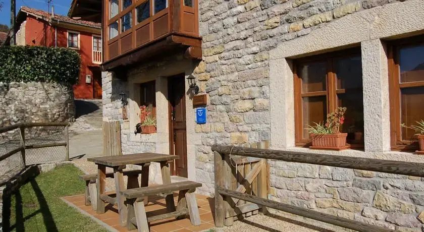 Casas De Aldea Peñanes