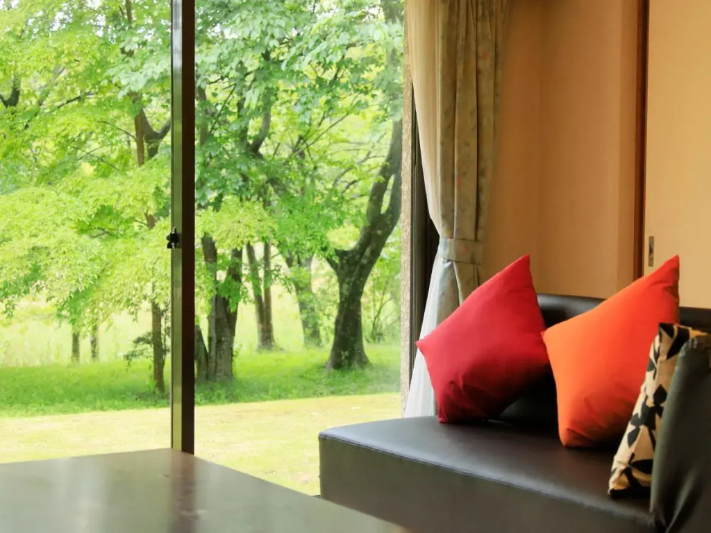 Izu Ippeki lake lakeside terrace - Chambres