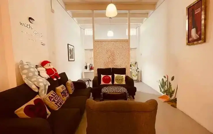 Lobby & Reception