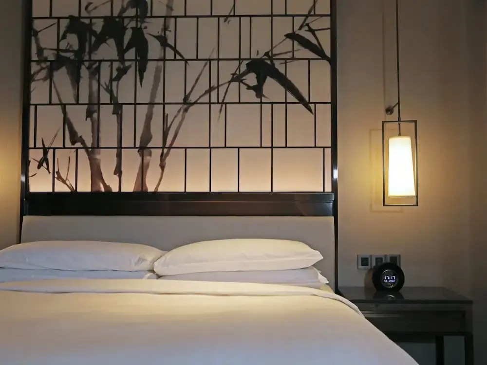 Standard Double room with balcony (full double bed)