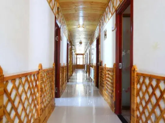 Xuegu Xinfu Guest House