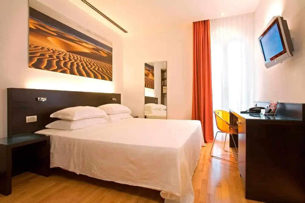Card International Hotel - Chambres