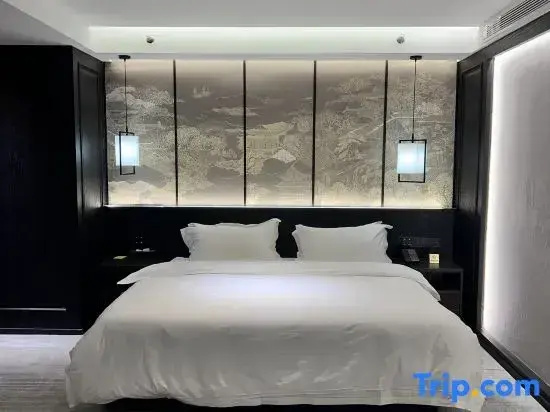 Grand room