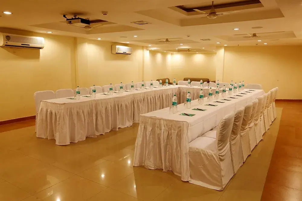 Sarovar Portico Surajkund - фото 11