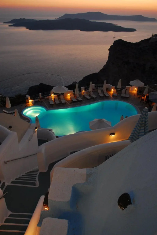 Beach & Waterfront