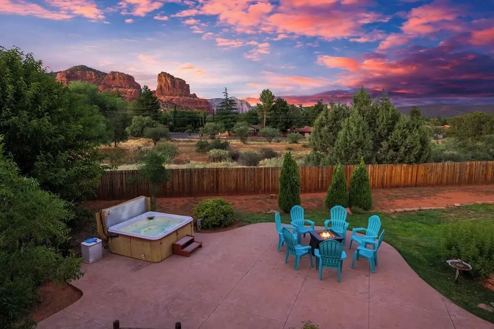 Castle Rock Views: Sedona Retreat w/ Hot Tub!