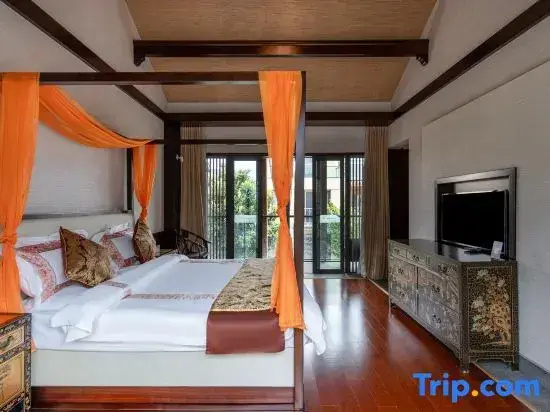 3 Bedrooms Standard room with courtyard view
