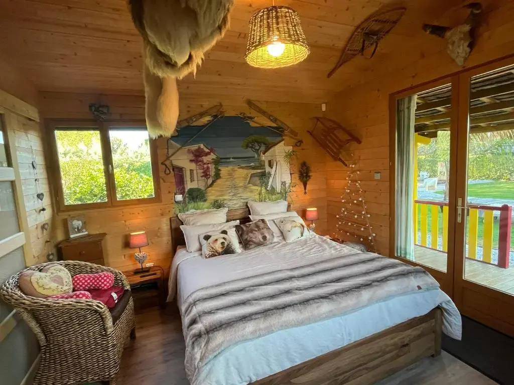 Standard Double room with mountain view (full double bed)
