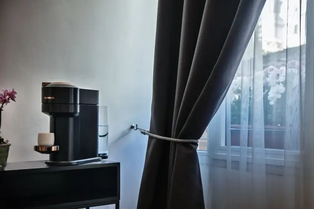 Standard Double room with city view (full double bed)