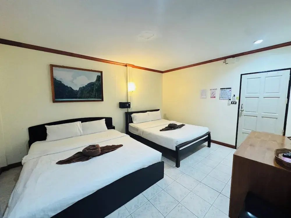 Standard Double room (full double bed)