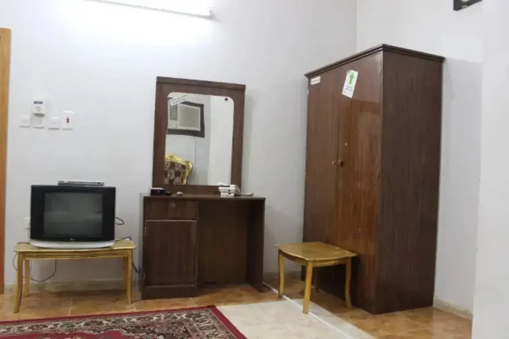 Al Eairy Furnished Apartments - Al Bahah 1 - фото 6