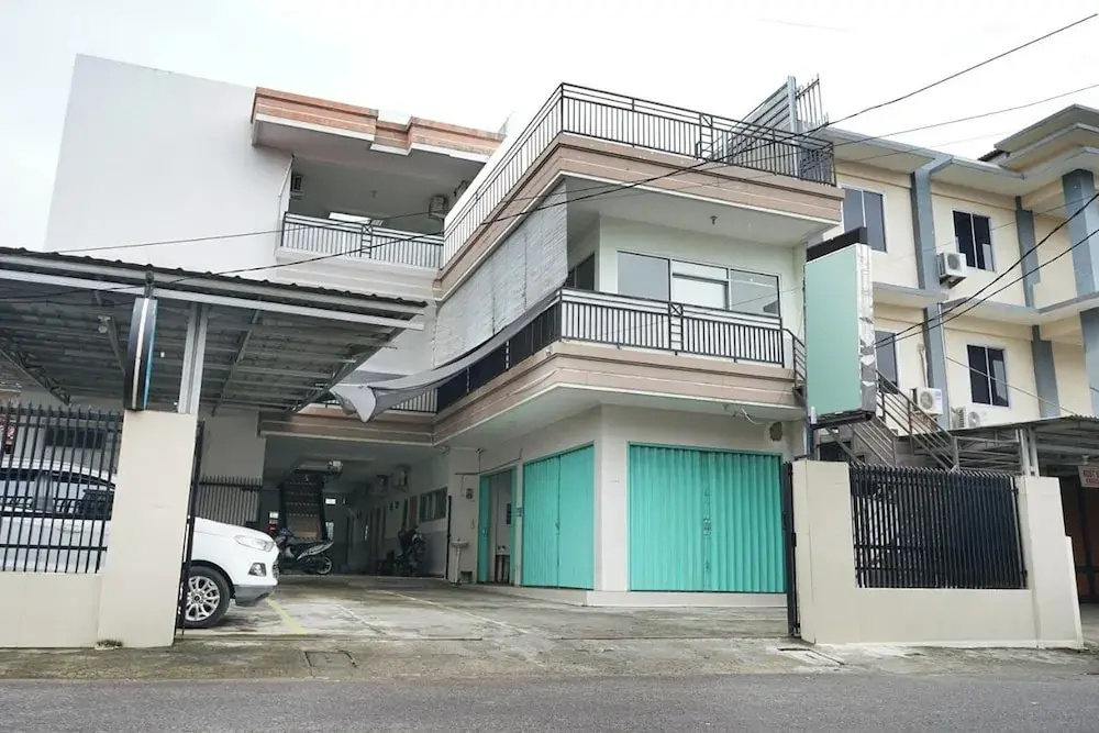 Griya Safitri Syariah by OYO Rooms