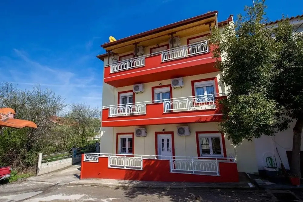 Grande Apartments