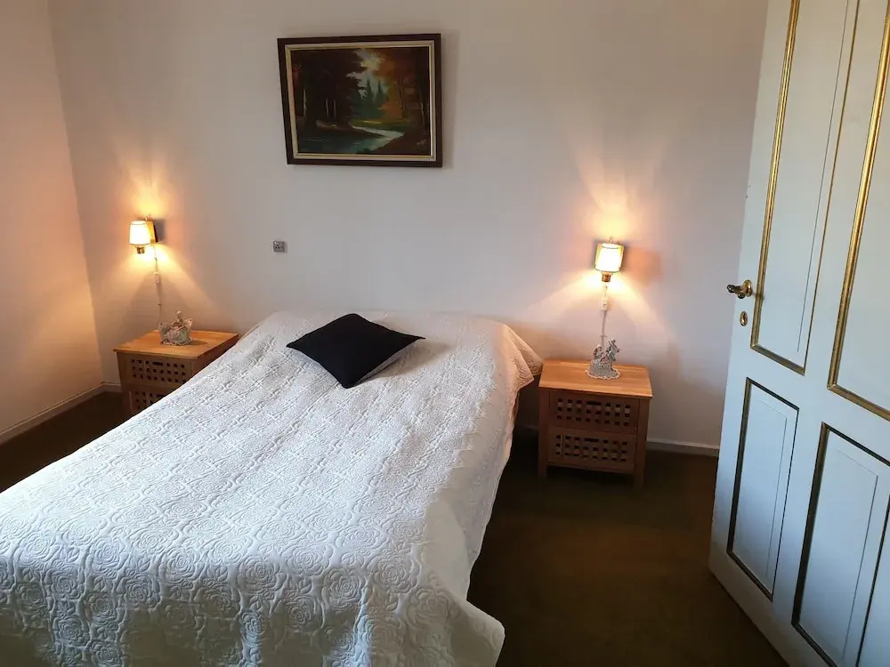 2 Bedrooms Deluxe Cottage