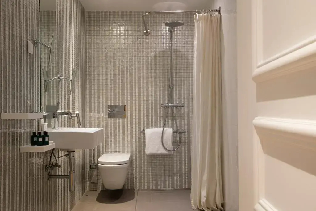 Hotel R de Paris 121