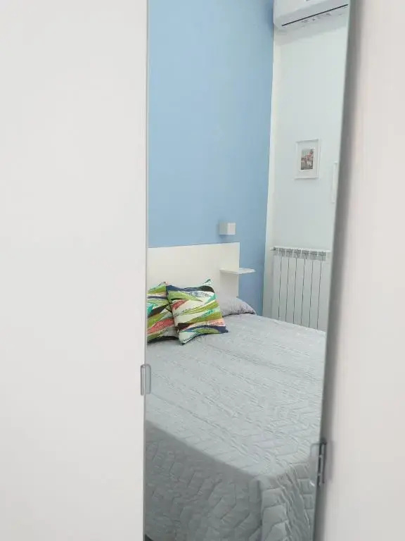Deluxe Double room with balcony (full double bed)