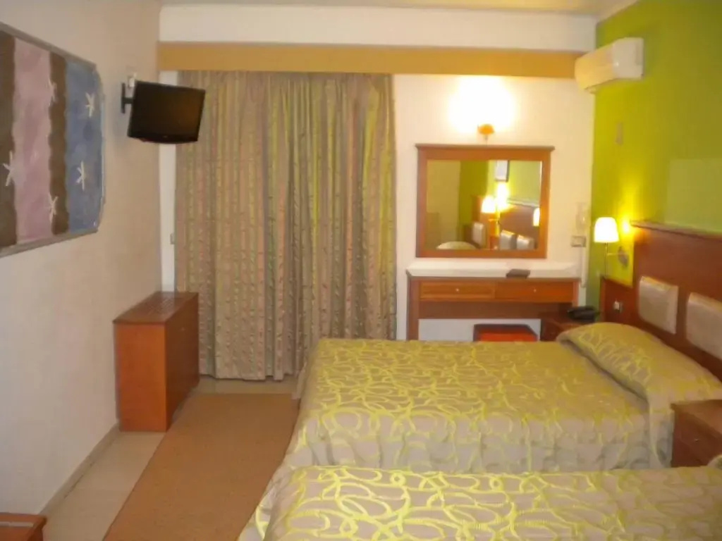 Paradise Lost Hotel-Apartments - Chambres