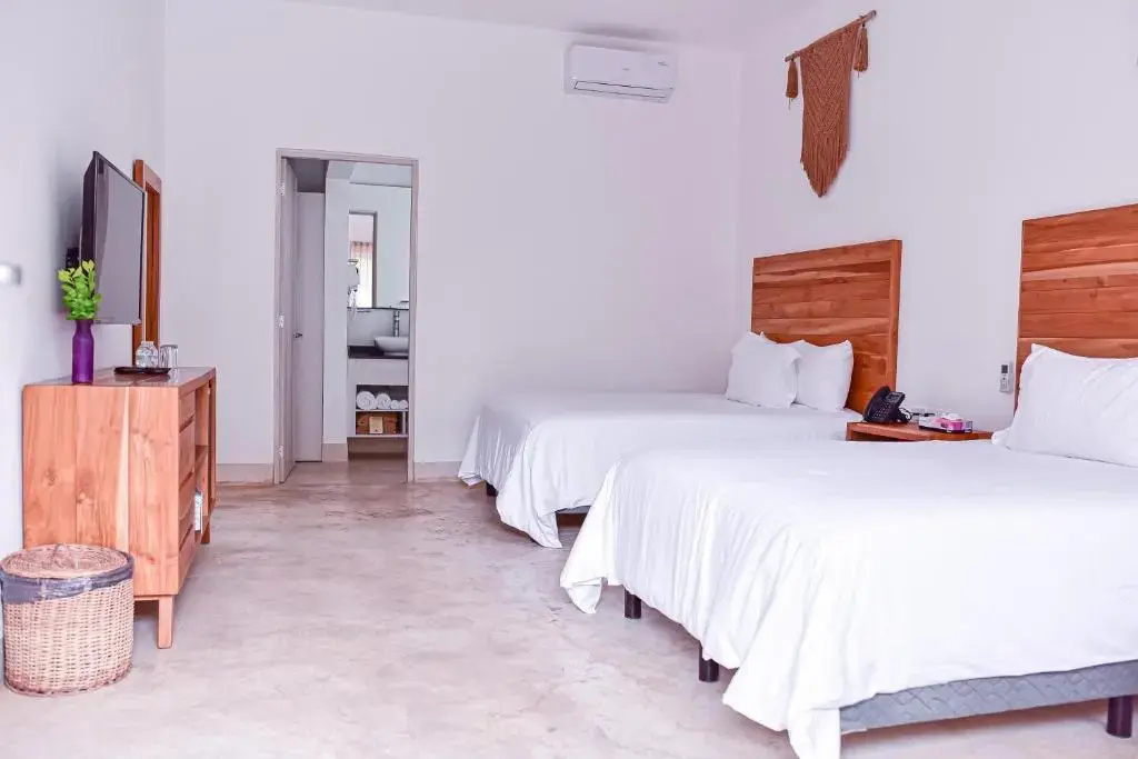 Standard Double room with pool view (full double bed)